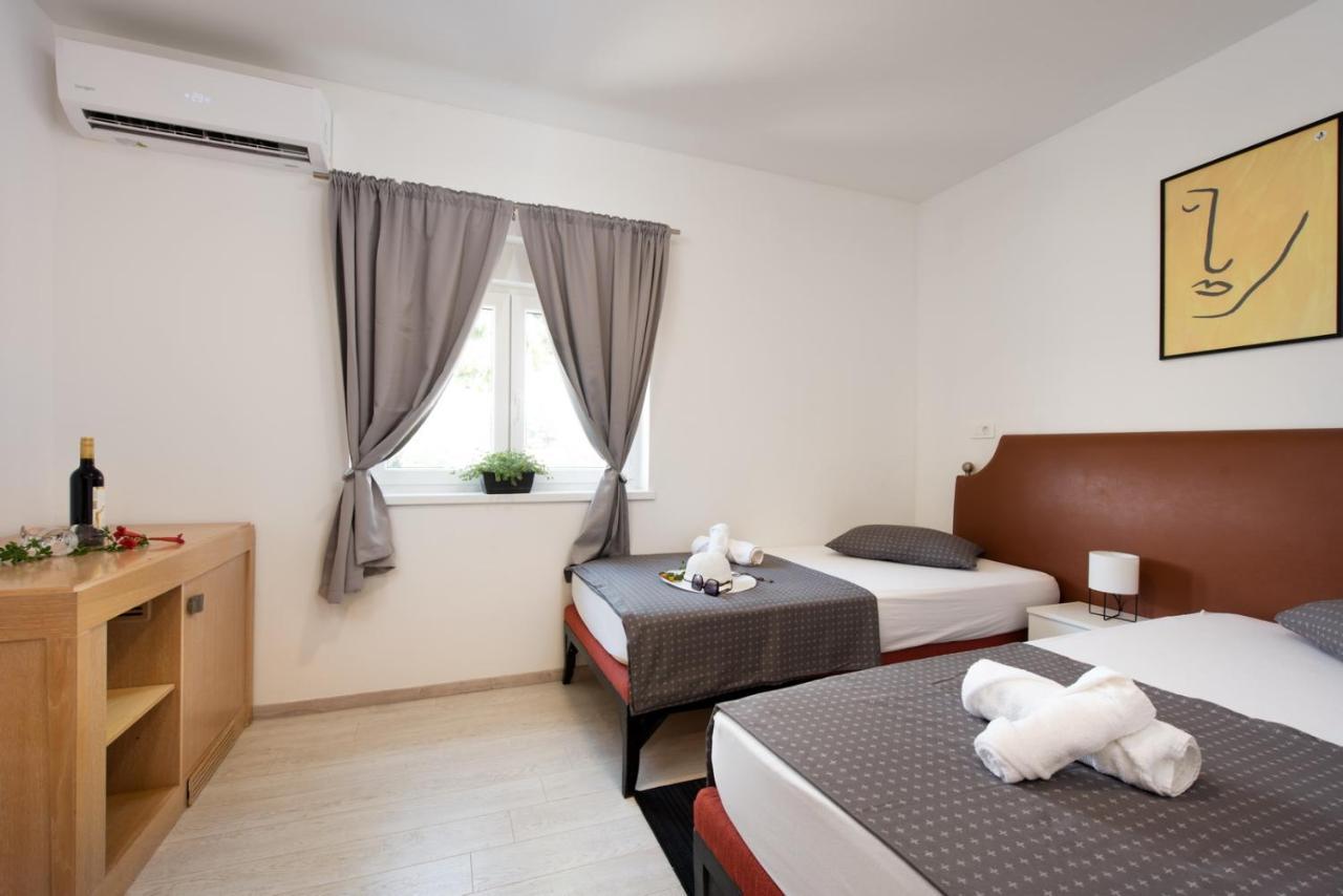 Hotel Potpićan المظهر الخارجي الصورة