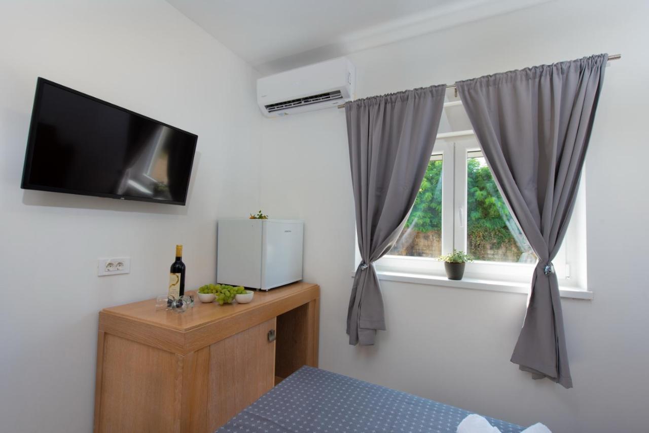 Hotel Potpićan المظهر الخارجي الصورة